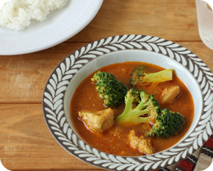 ブロッコリーと鶏肉のサラサラカレー